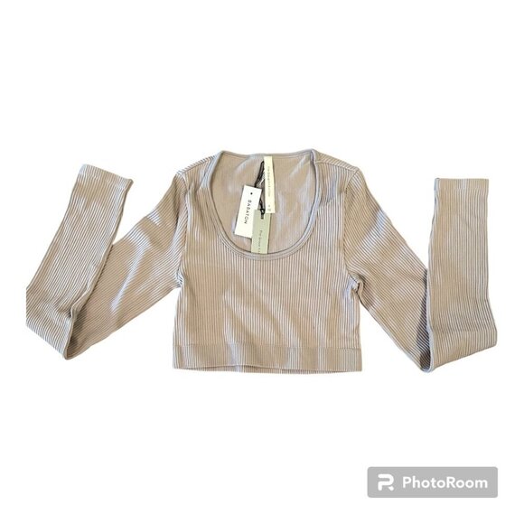 NWT Babaton Sculpt Ribbed Scoop Neck Cropped Longsleeve Size Small Seamless - Picture 1 of 8